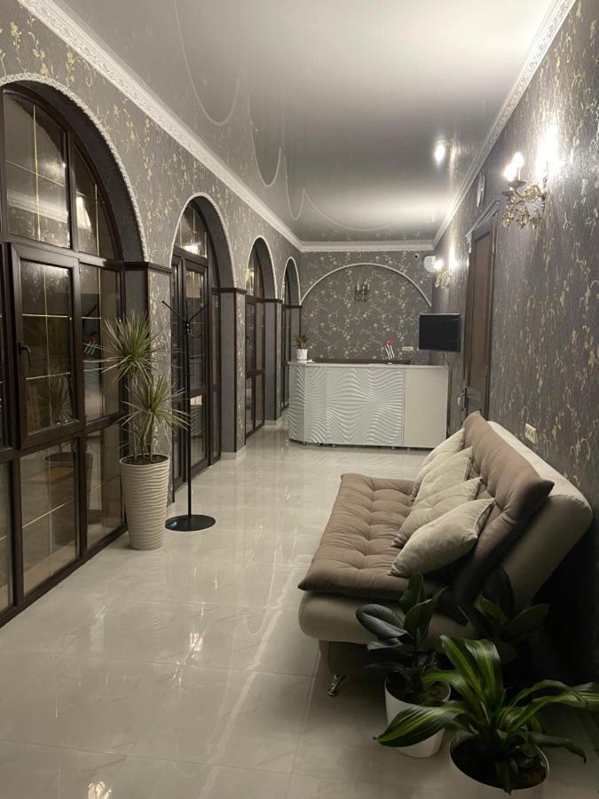Hotel Black Sea Sukhumi Exterior foto
