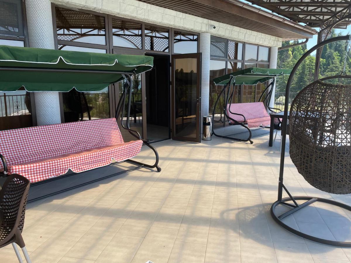Hotel Black Sea Sukhumi Exterior foto